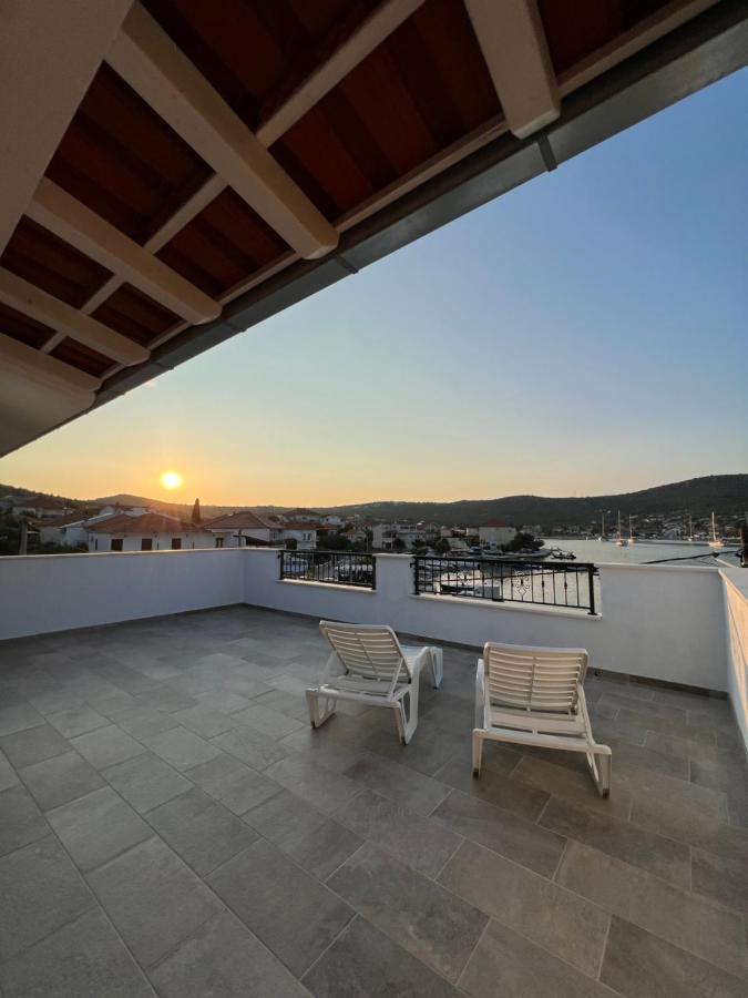 Apartmani Tamaris Vinisce Exterior foto